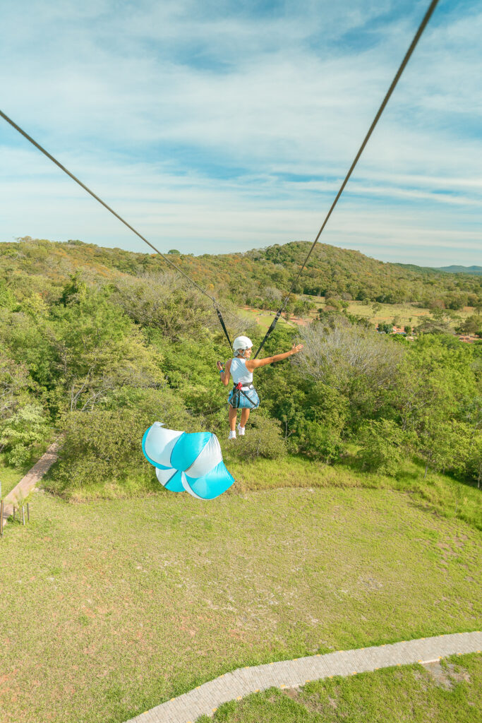 Tirolesa Adventure da Nascente Azul Bonito MS