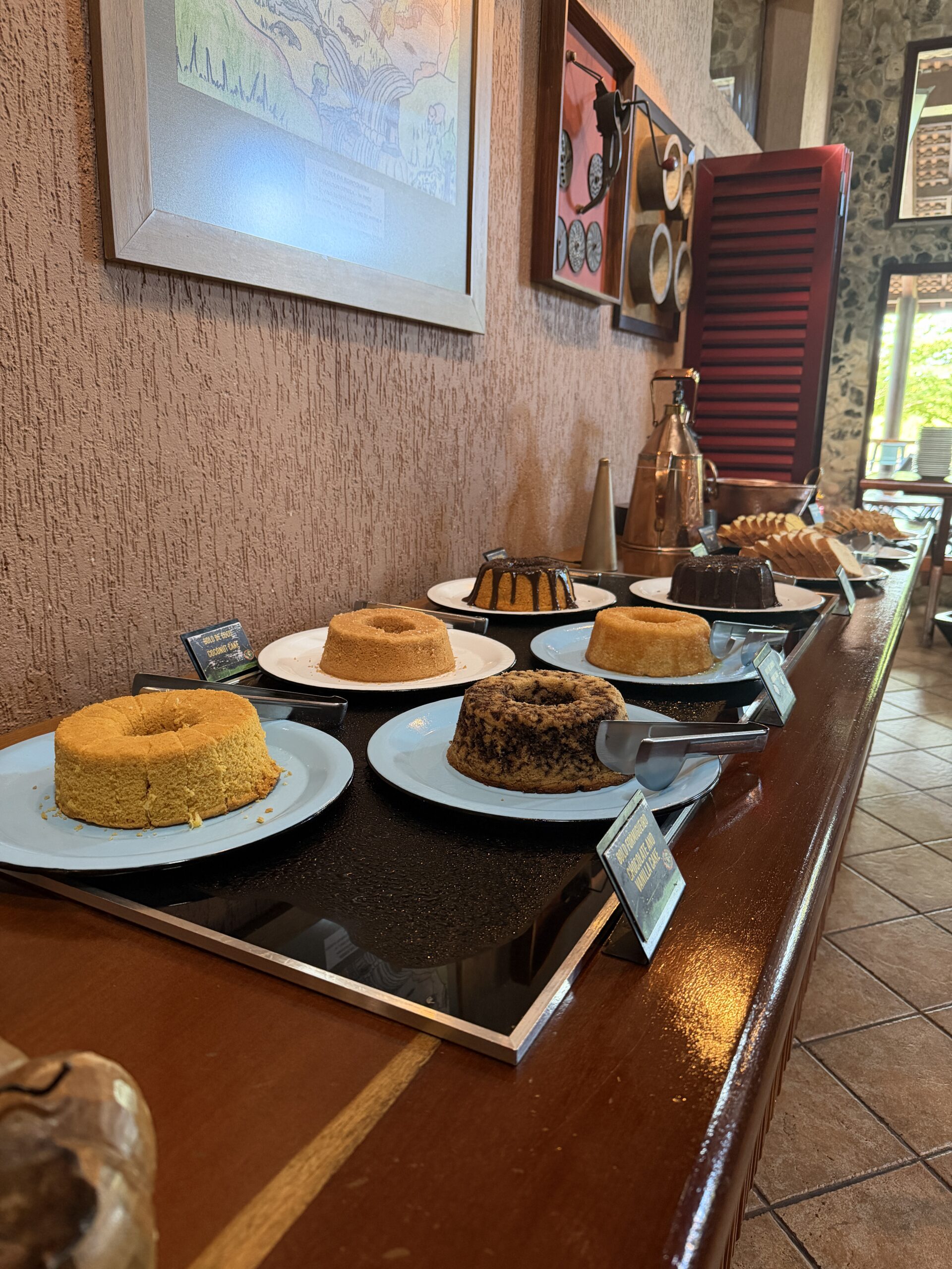 Café da manhã servido antes do passeio Boca da Onça